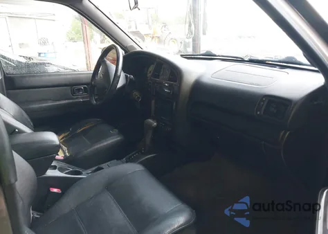 2002 Nissan Pathfinder Le from USA, damaged, VIN JN8DR09Y42W717800